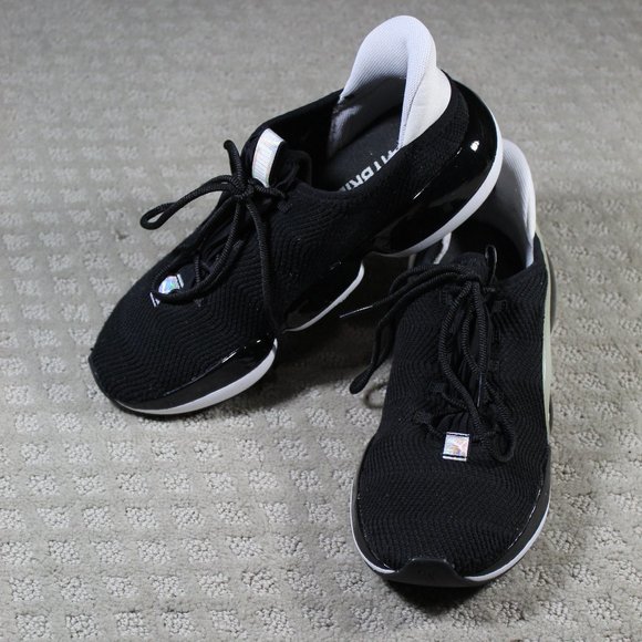 Puma Size 8 Black, Iridescent and White Hybrid Athletic Shoe - Picture 1 of 6